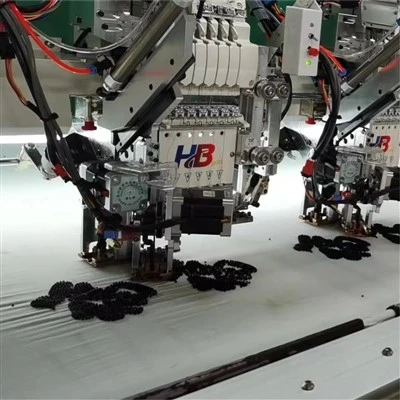 Máquina de bordar miçangas